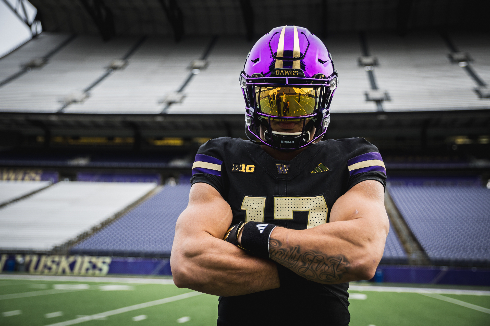 Jayden Limar in full uniform at Husky Stadium
